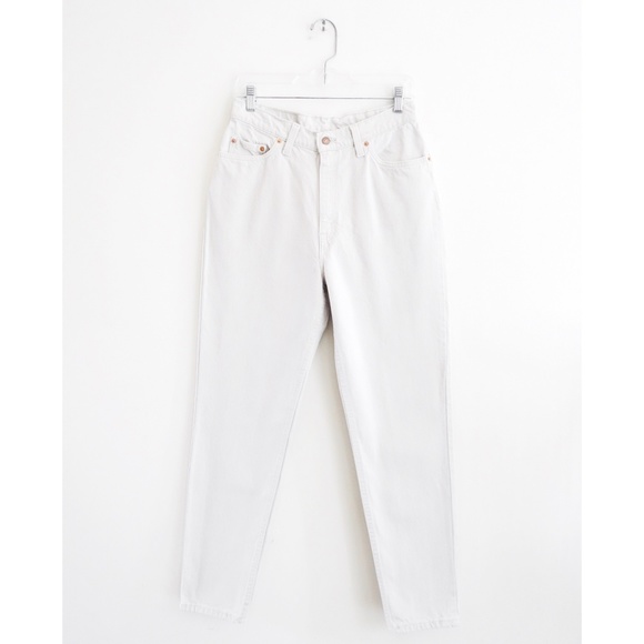 white slim tapered jeans